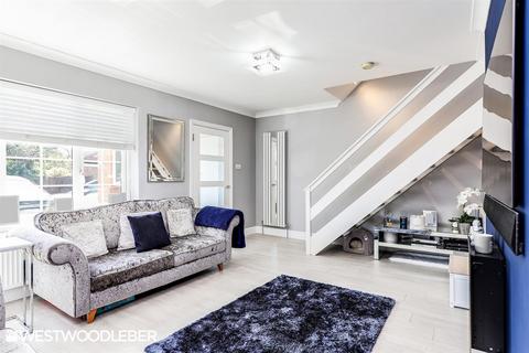 212 Beechfield, Hoddesdon, EN11 9QF