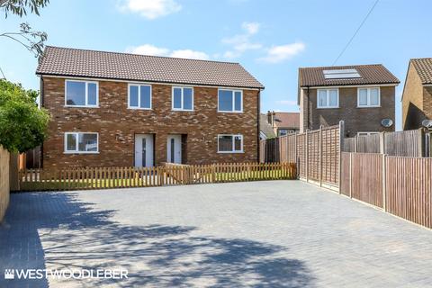 32c Downlands, Waltham Abbey, EN9 1UH