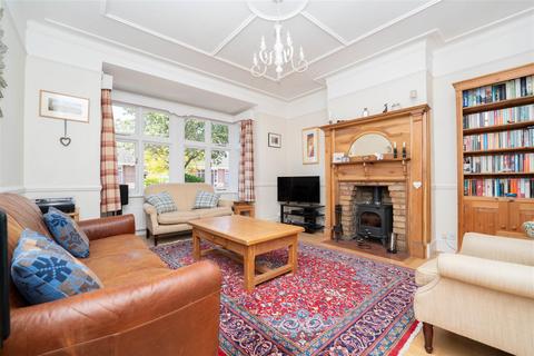 40 Leyborne Avenue, London, W13 9RA