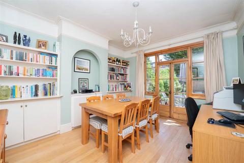 40 Leyborne Avenue, London, W13 9RA