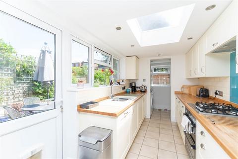 40 Leyborne Avenue, London, W13 9RA