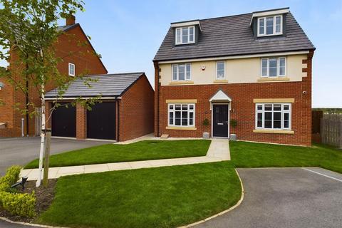 5 bedroom detached house for sale, Hauxley Drive, Whitley Bay