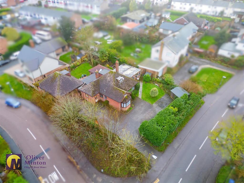 INDIVIDUAL DETACHED CHALET BUNGALOW Baldock Road, Buntingford 4 bed