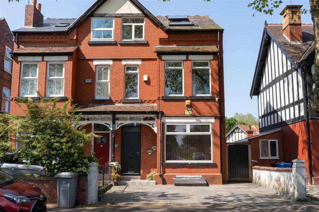 Ayres Road, Old Trafford 5 bed semidetached house for sale £490,000