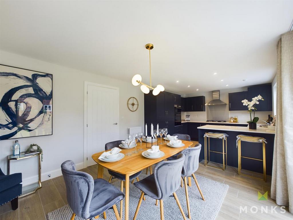 CAM01348 G0-PR0094-STILL009.jpg