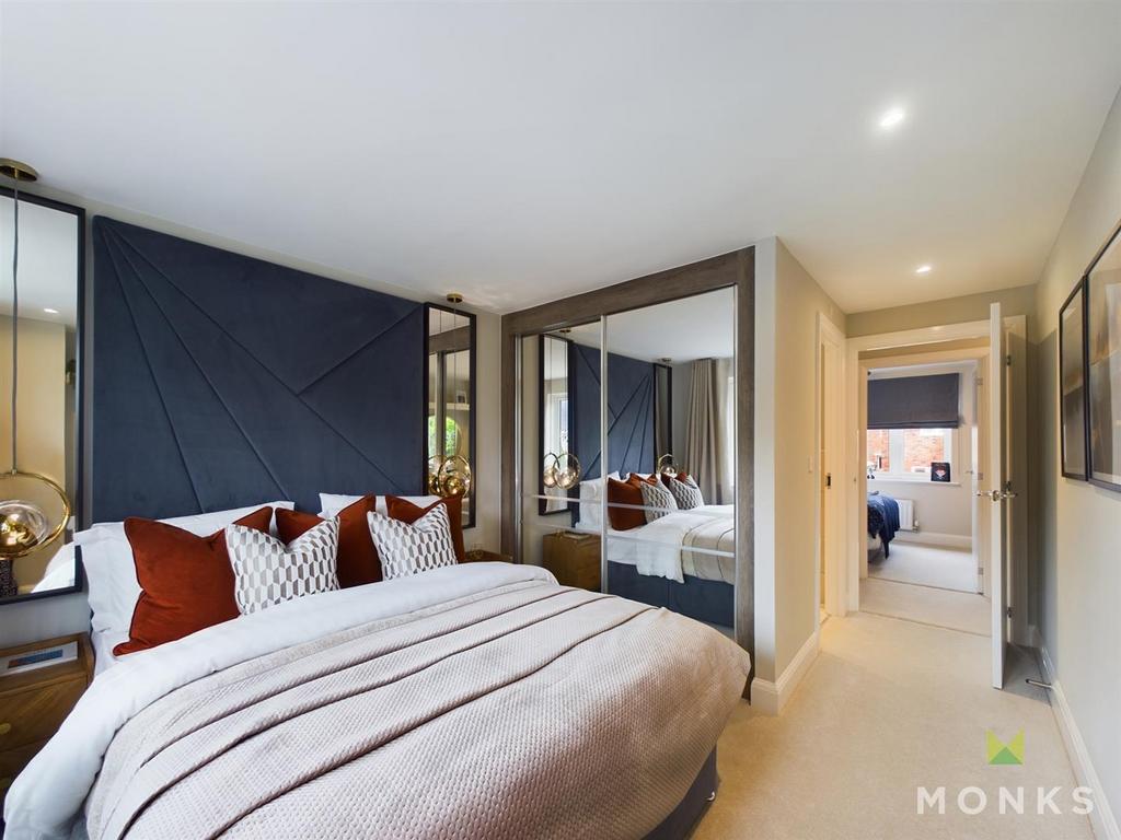 CAM01348 G0-PR0094-STILL015.jpg