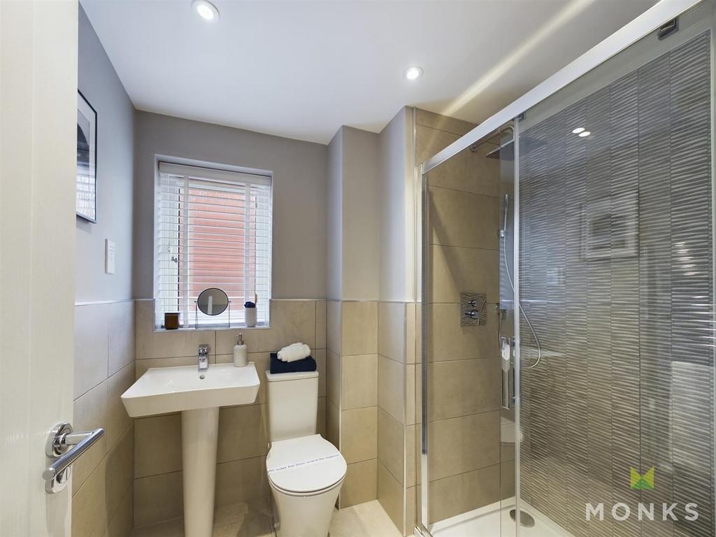 CAM01348 G0-PR0094-STILL013.jpg