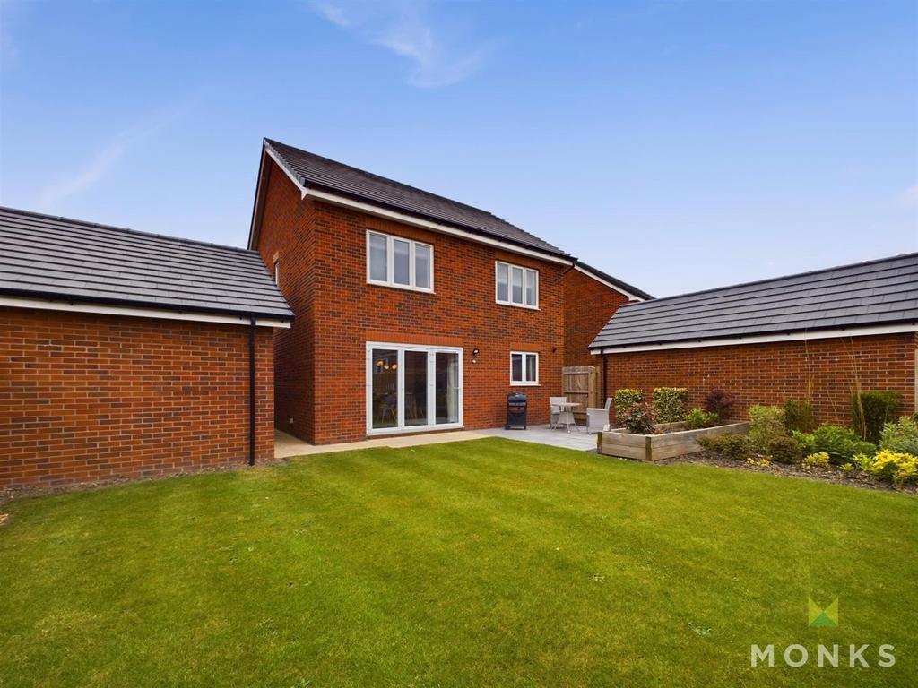 CAM01348 G0-PR0094-STILL024.jpg