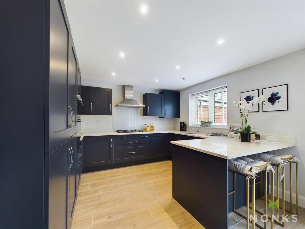 CAM01348 G0-PR0094-STILL005.jpg