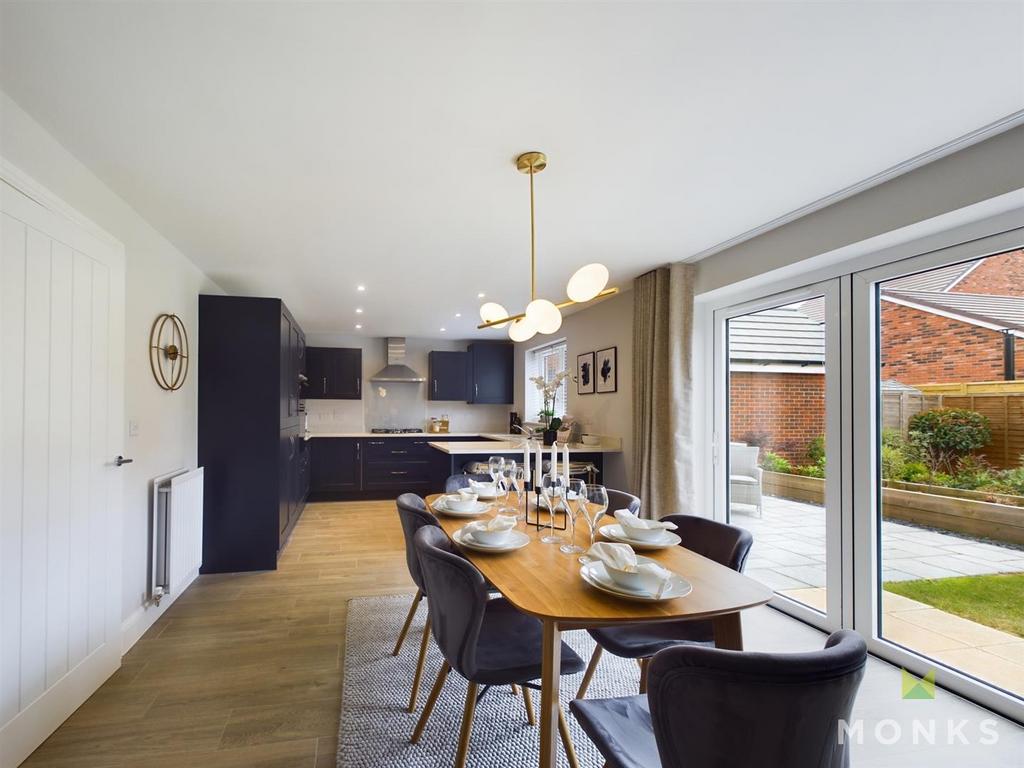 CAM01348 G0-PR0094-STILL010.jpg