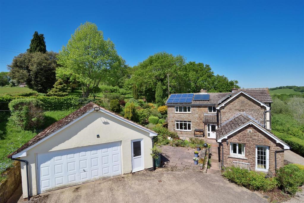 Brockhampton, Hereford far reaching views 4 bed detached house for