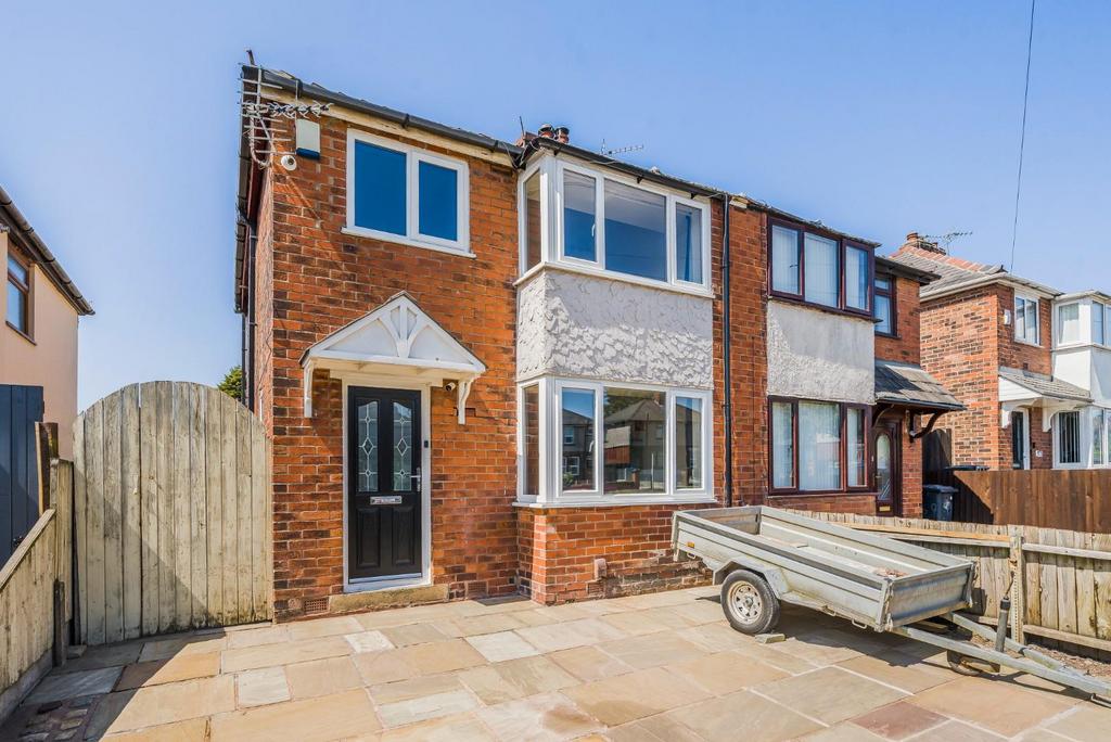 Wigan Road, Leigh 3 bed semidetached house for sale £170,000