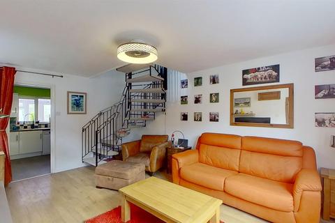 43 Downland, Two Mile Ash, Milton Keynes, MK8 8HU