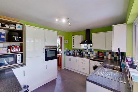 43 Downland, Two Mile Ash, Milton Keynes, MK8 8HU