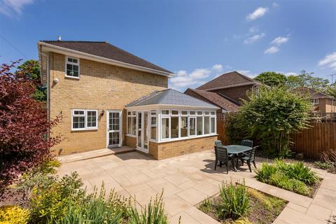 3 bedroom detached house for sale - Juniper Drive, Maidenhead