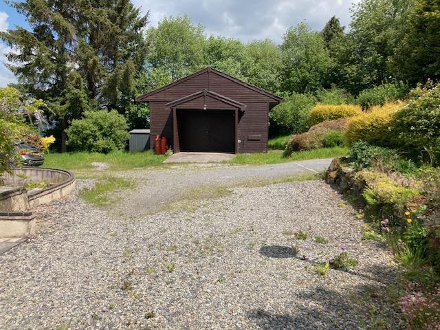 Garage/Workshop