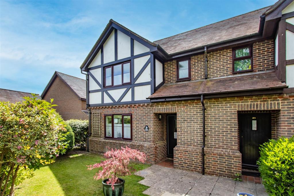 Court Meadow, Rotherfield 3 bed semidetached house for sale £475,000