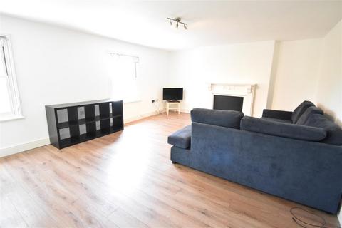 1 bedroom apartment to rent - Ewell Road, Surbiton