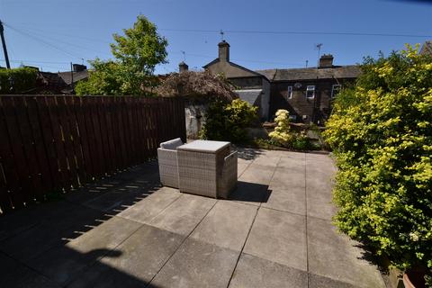 1 Ackroyd Square, Queensbury, Bradford, BD13 1EA
