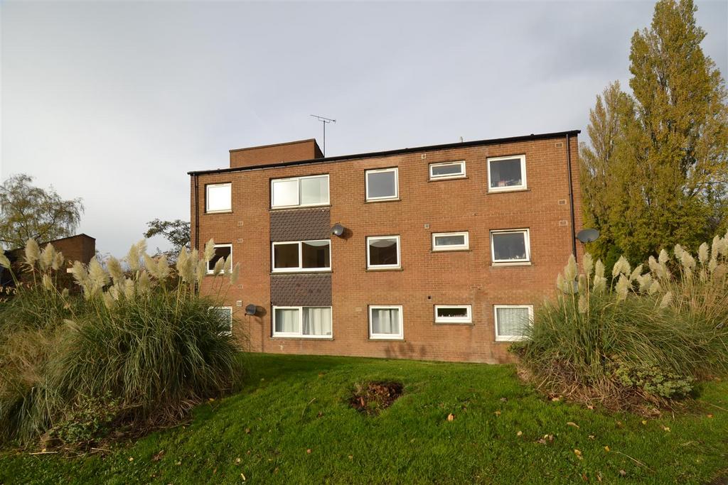 Firthcliffe Road, Liversedge 1 bed apartment £475 pcm (£110 pw)