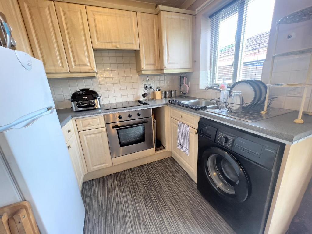 The Pity Me, Durham 2 bed semidetached house £650 pcm (£150 pw)