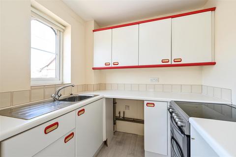 1 bedroom apartment for sale - Halleys Court, Leatherbottle Lane, Chichester