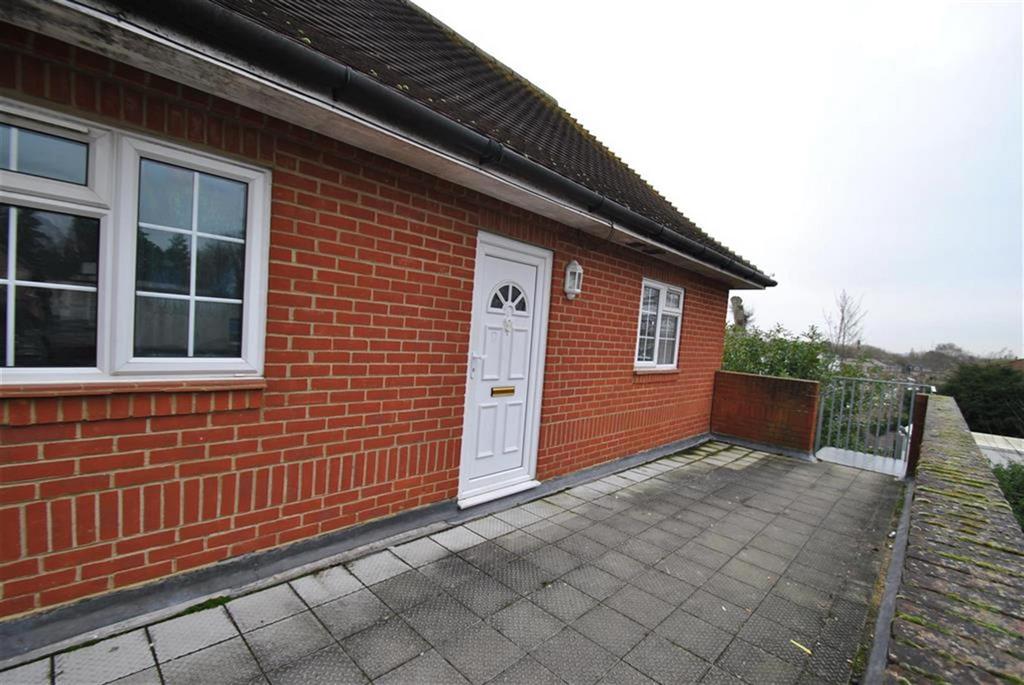 Baldock Road, Buntingford, SG9 9AA 1 bed flat £800 pcm (£185 pw)
