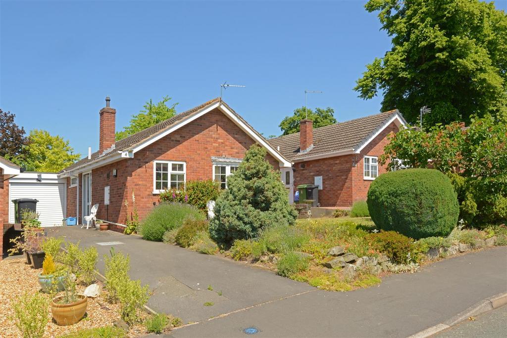 Chestnut Close, Hanwood, Shrewsbury 2 bed detached bungalow £235,000
