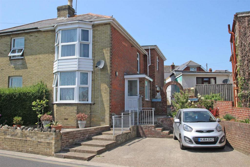 Upton Road, Ryde 4 bed semidetached house £315,000