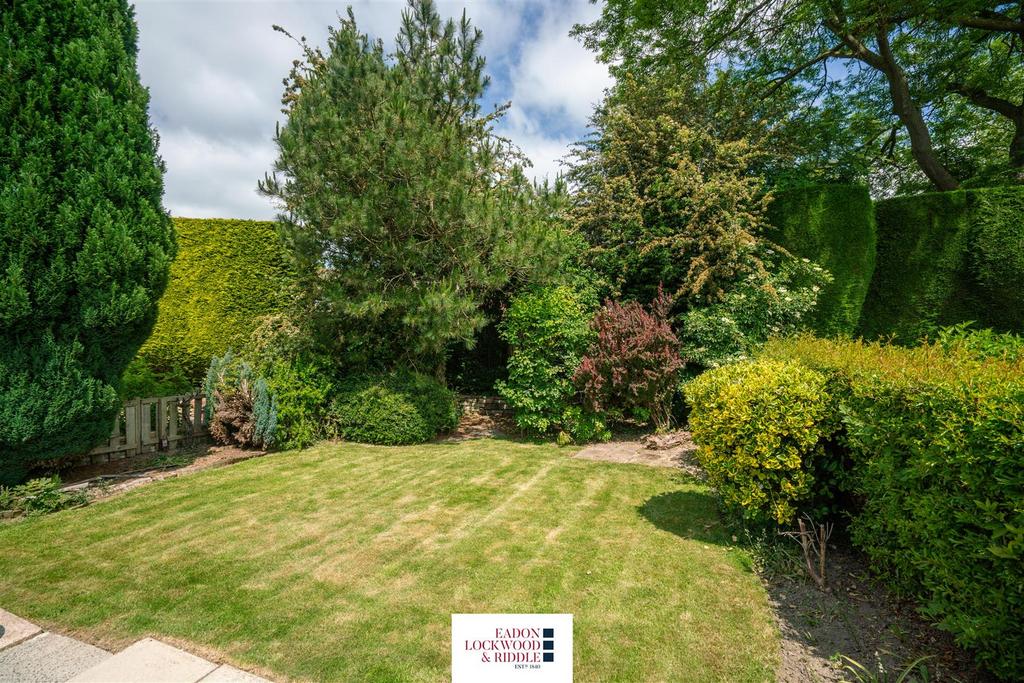 Rear Garden 3.jpg