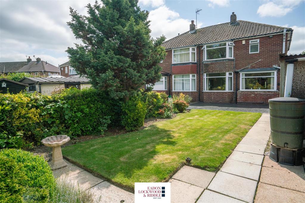 Rear Garden 6.jpg