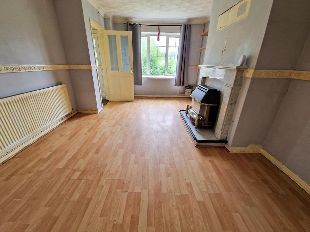 Taliesin Close, Pencoed, Bridgend 3 bed house for sale £165,000