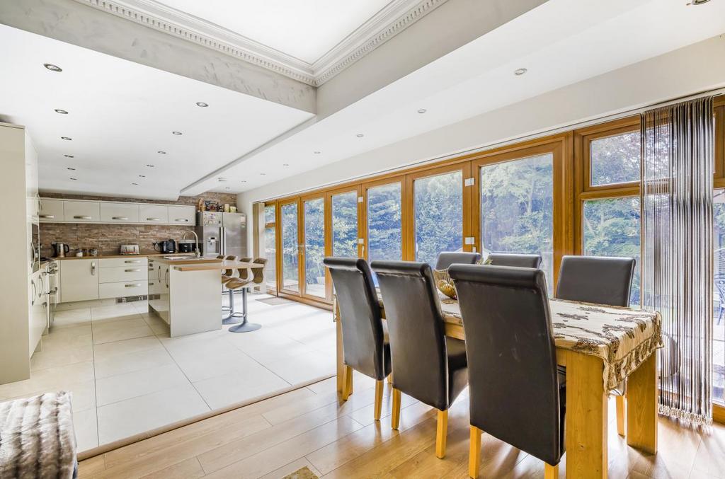 Broadway, Worsley, Manchester 4 bed semidetached house for sale £495,000