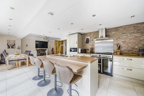96 Broadway, Worsley, Manchester, M28 7FF