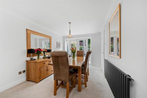 52a Church Road, Chavey Down, Ascot, SL5 8RR