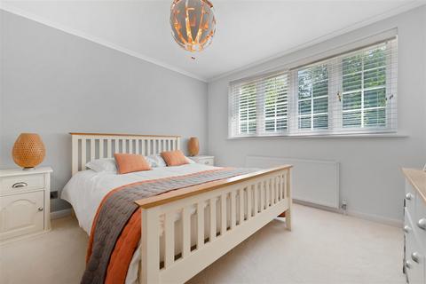 52a Church Road, Chavey Down, Ascot, SL5 8RR