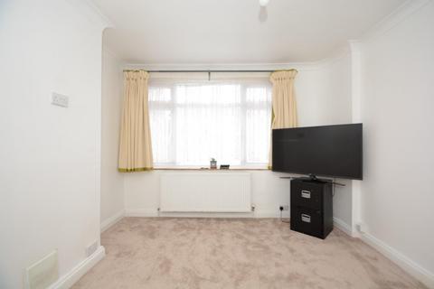 20 Holyrood Avenue, Harrow, HA2 8TP