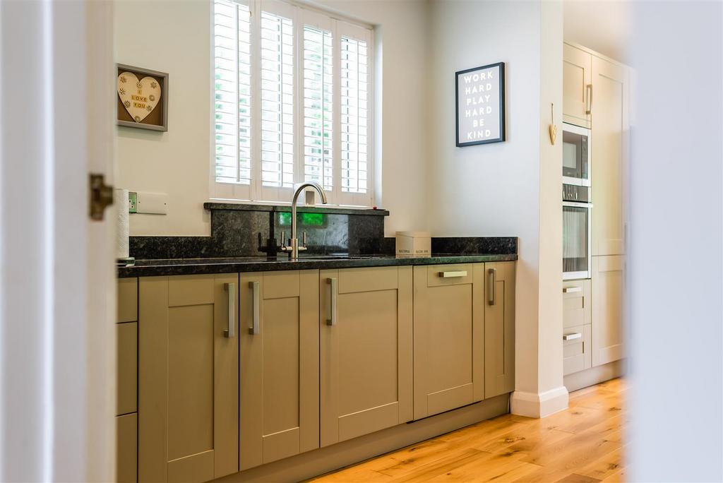 TADWORTH STREET, 22- (19).jpg