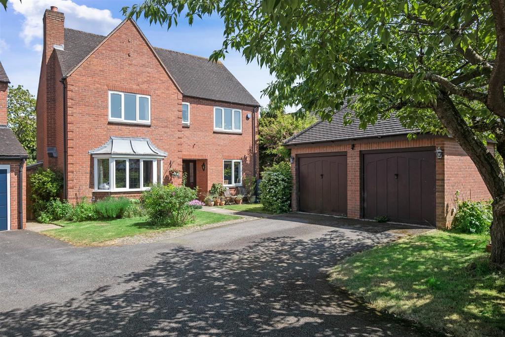 Warwick Road, Wellesbourne, Warwick 4 bed detached house for sale £