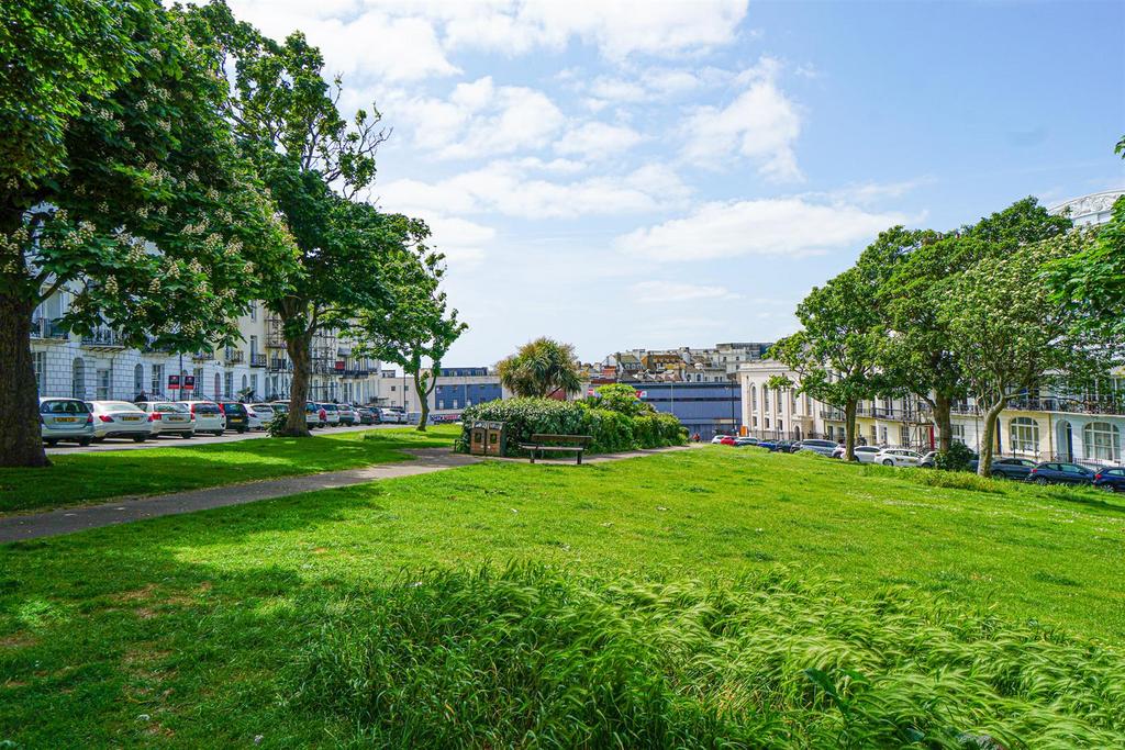 Wellington Square, Hastings 8 bed terraced house for sale £500,000