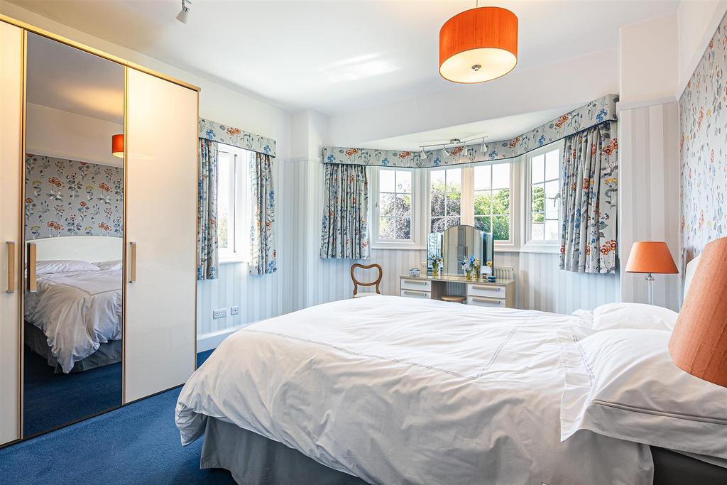 Principal bedrooms