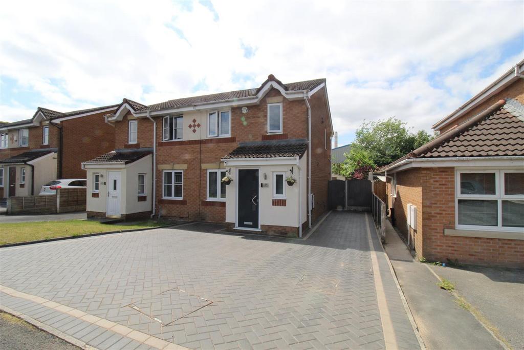 Butterwick Fields, Horwich, Bolton 3 bed semidetached house for sale