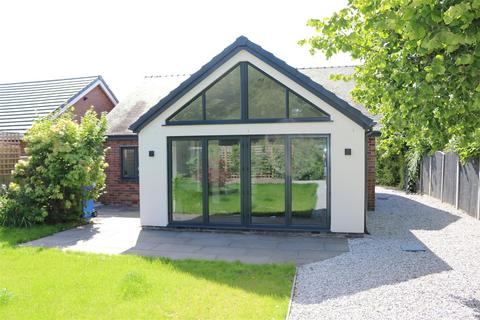 10 Levens Drive, Leyland, PR25 5SS