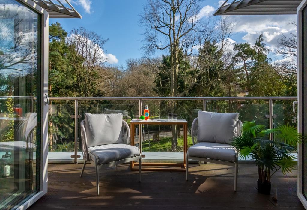 B High Firs, Radlett, Hertfordshire 3 bed apartment £1,700,000