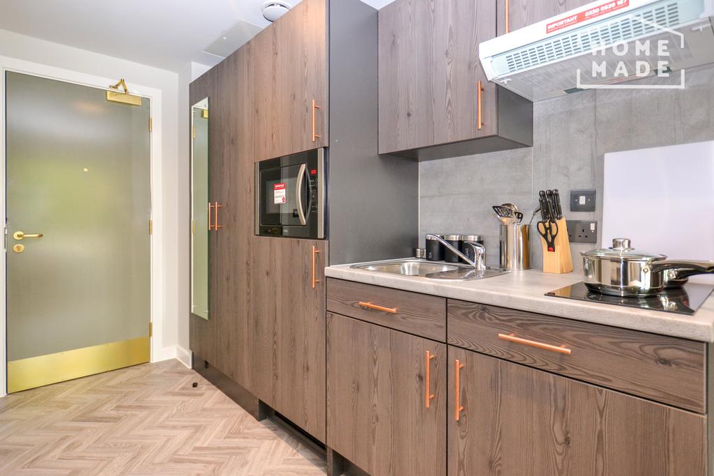 DSC 076616032153411603248825-min 4.jpg