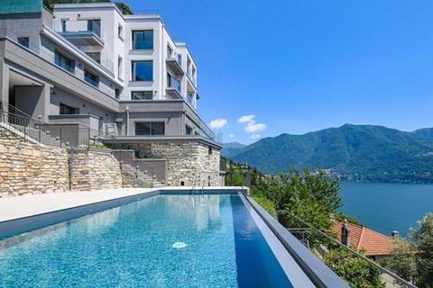 4 bedroom apartment, Carate Urio, Lake Como, Lombardy