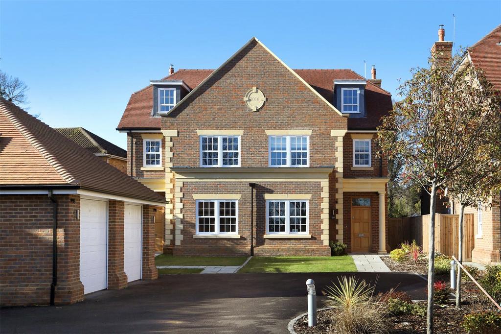 Amersham Road, Beaconsfield, HP9 3 bed semidetached house £4,650 pcm