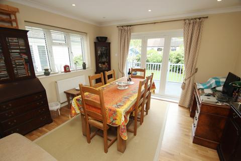 24 Turnpike Drive, Orpington, BR6 7SJ