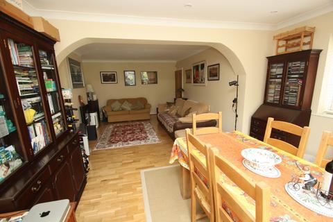 24 Turnpike Drive, Orpington, BR6 7SJ
