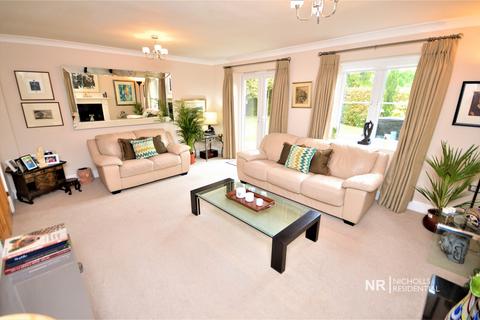 4 Bankside, Epsom, KT17 3AR